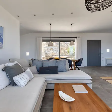 Villa Agkairia Angairia