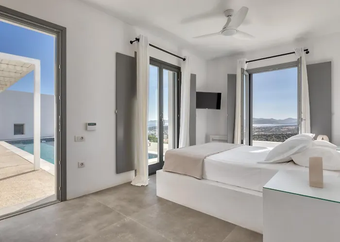 Вилла Agkairia *